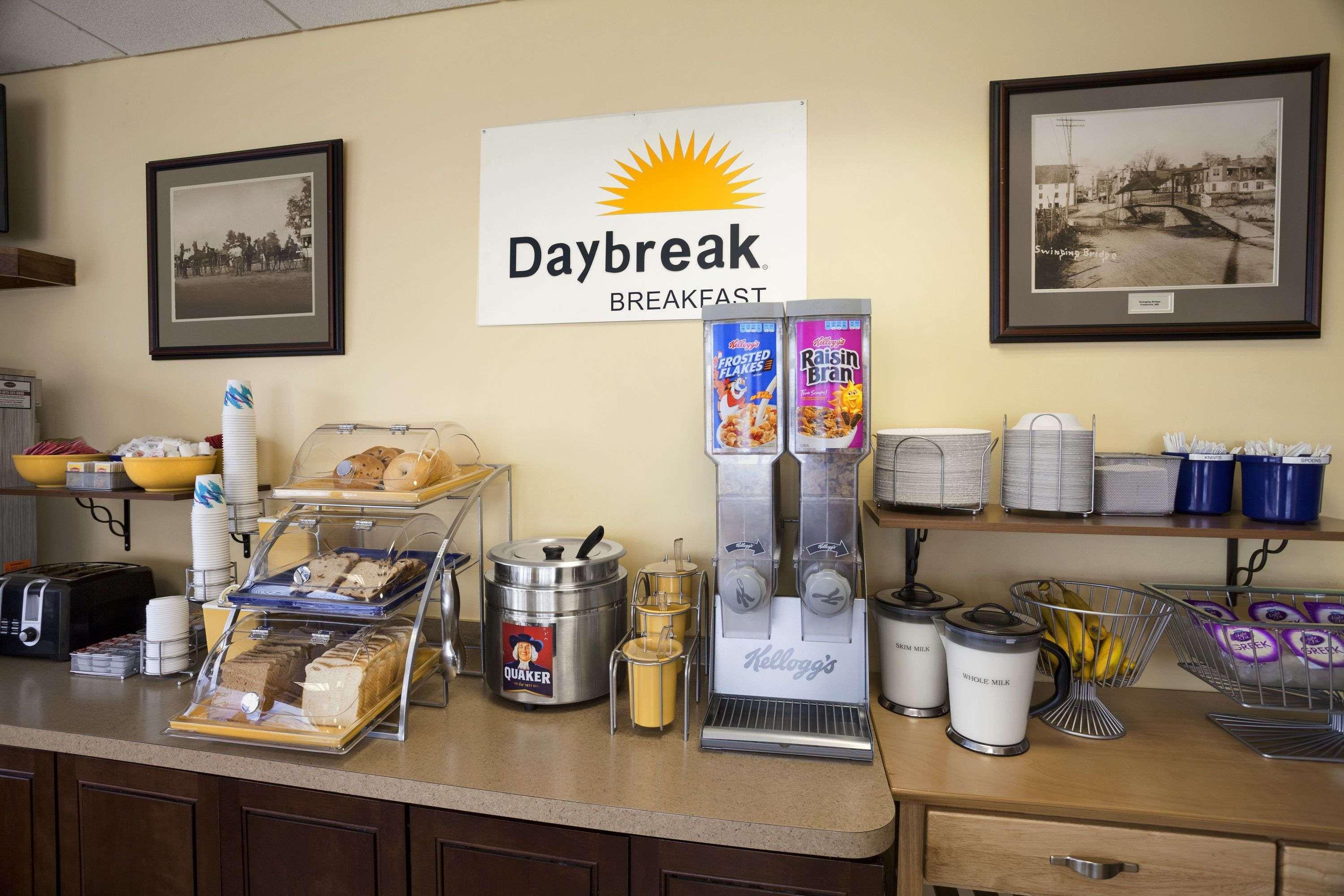 Days Inn Of Frederick By Wyndham Exteriér fotografie