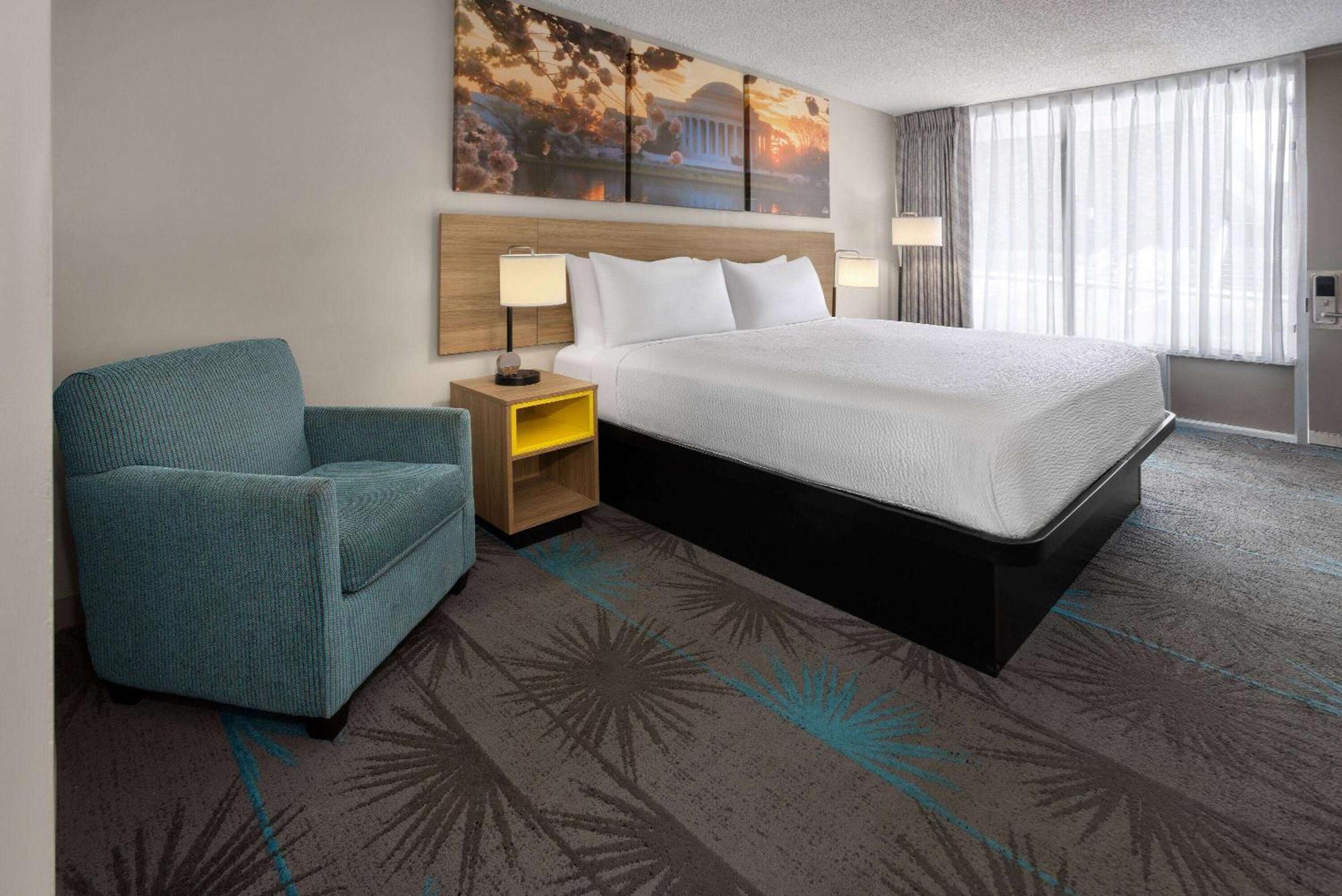 Days Inn Of Frederick By Wyndham Exteriér fotografie