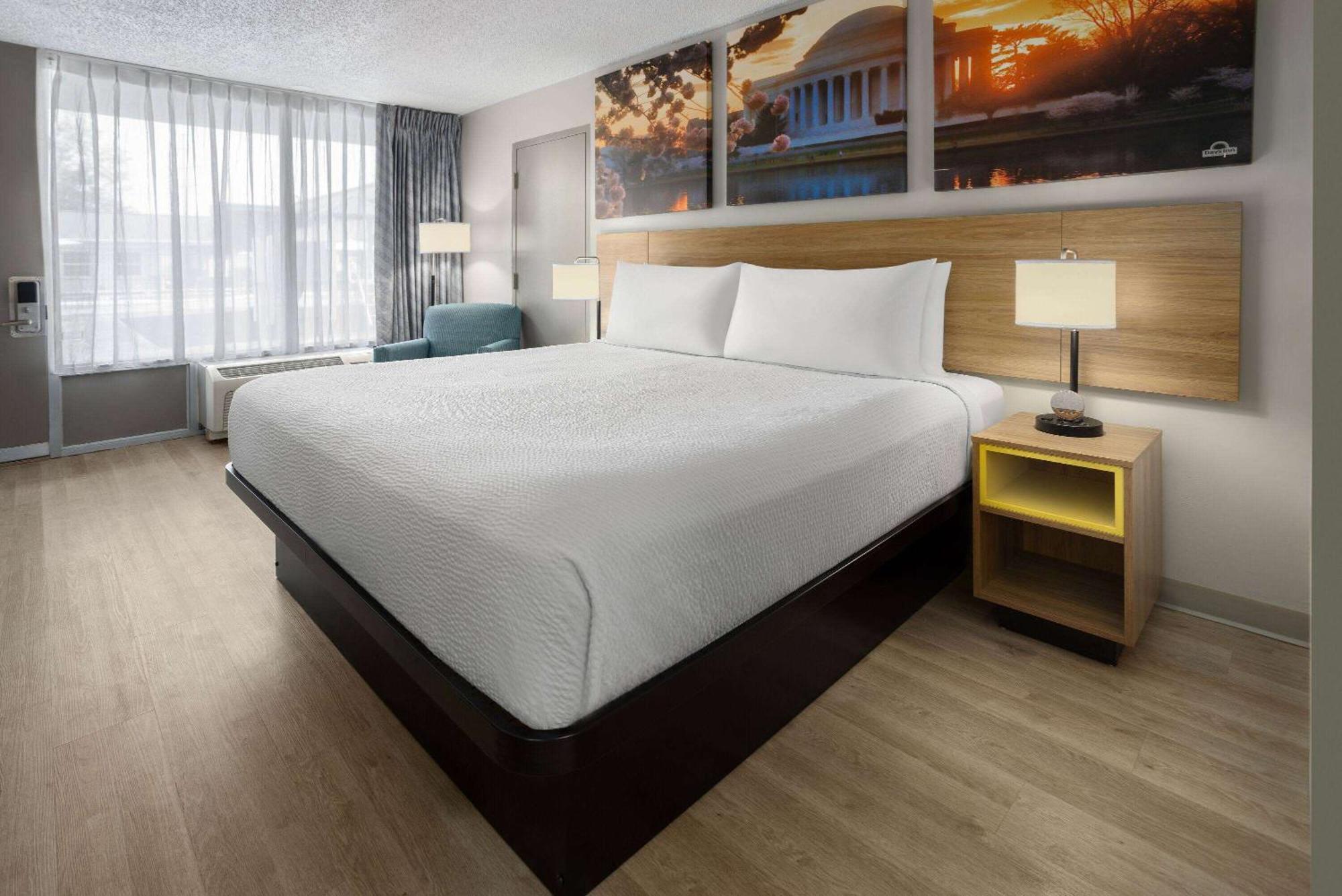 Days Inn Of Frederick By Wyndham Exteriér fotografie
