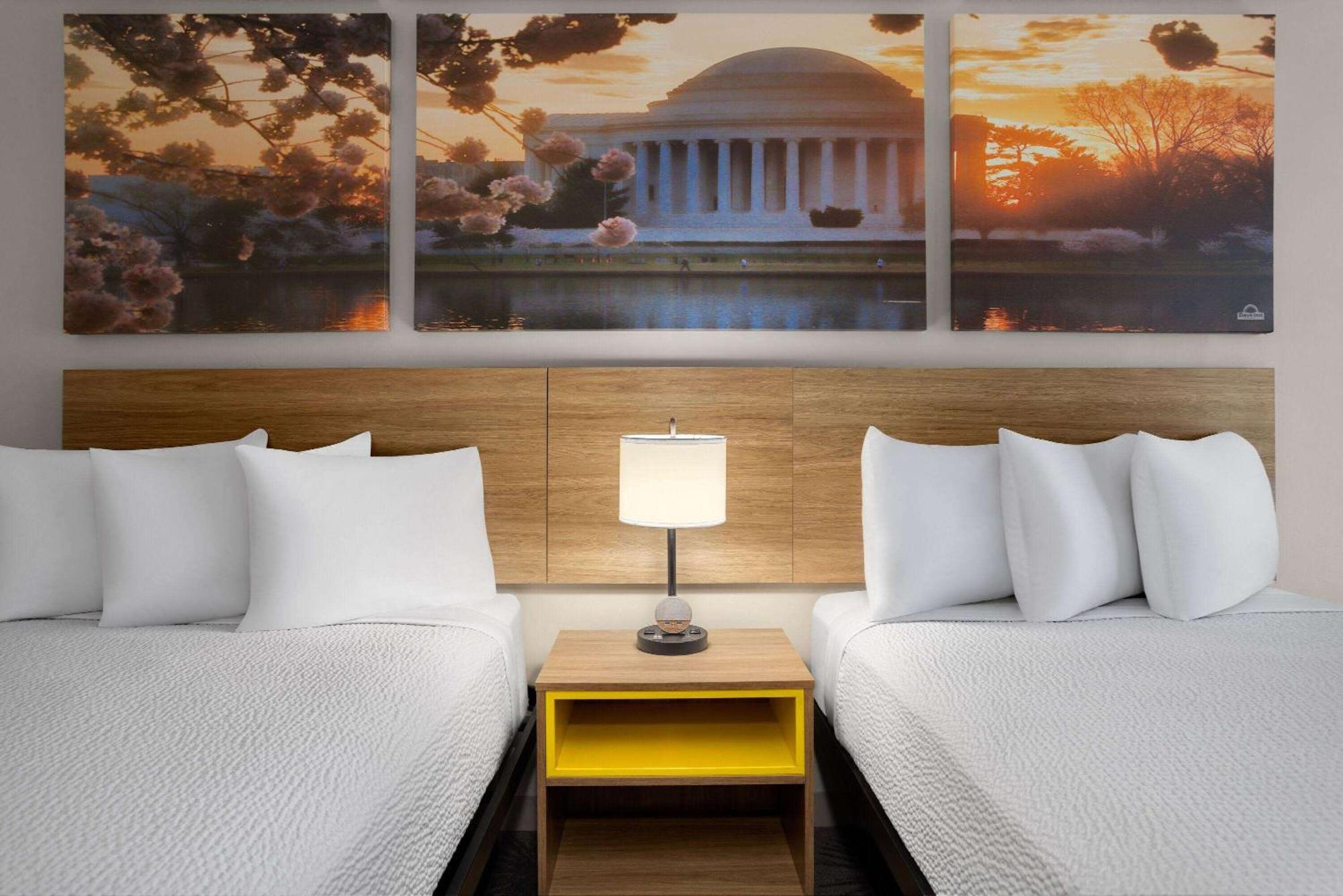 Days Inn Of Frederick By Wyndham Exteriér fotografie