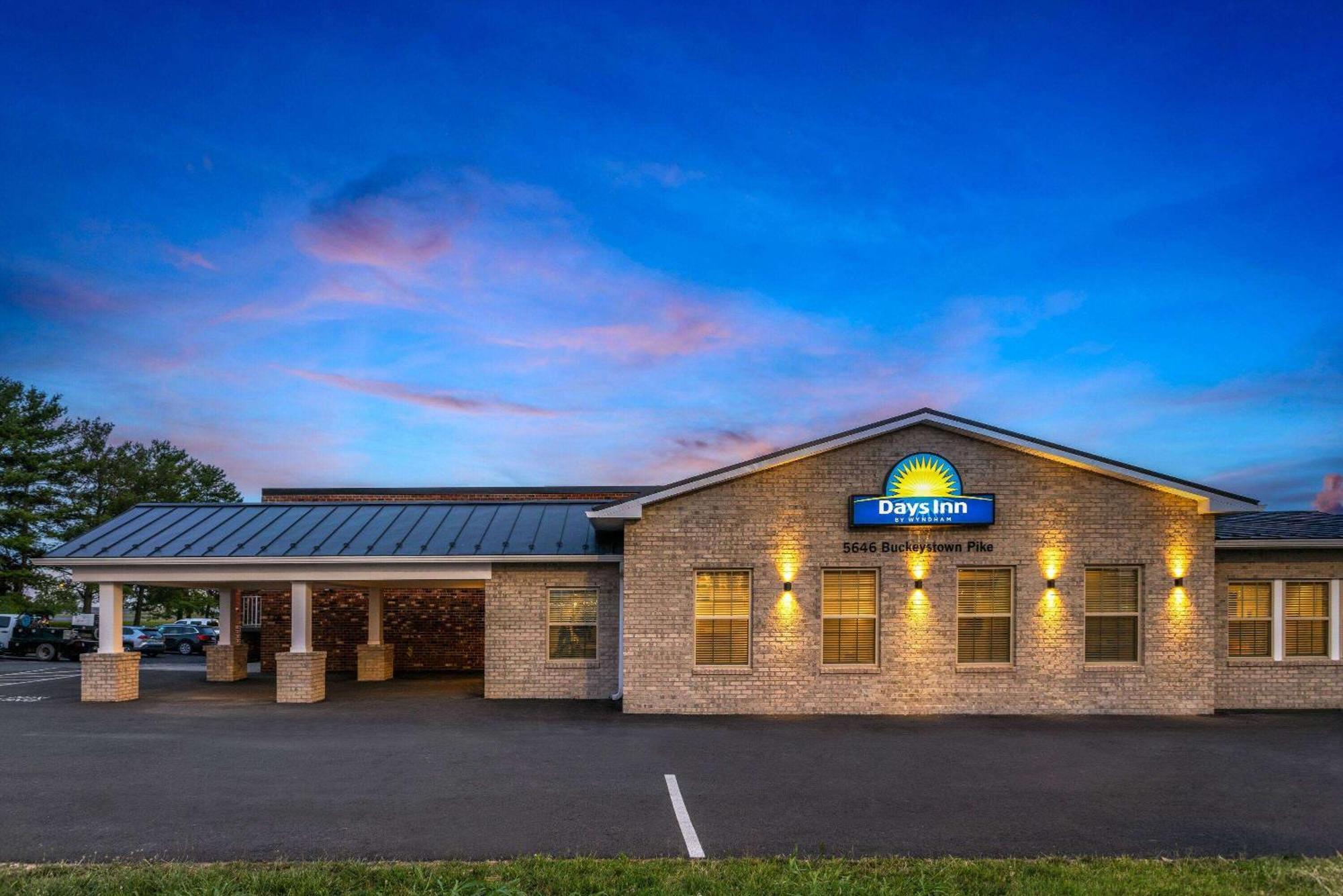 Days Inn Of Frederick By Wyndham Exteriér fotografie