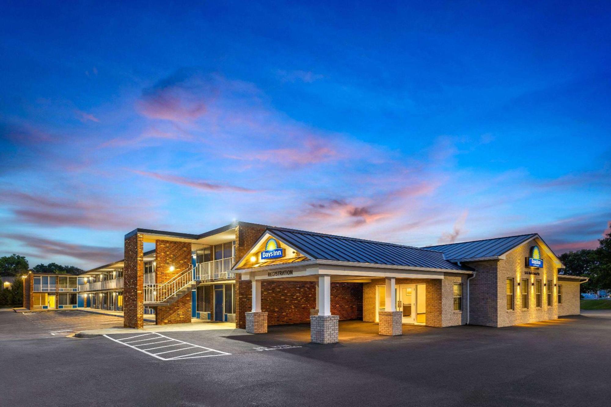 Days Inn Of Frederick By Wyndham Exteriér fotografie